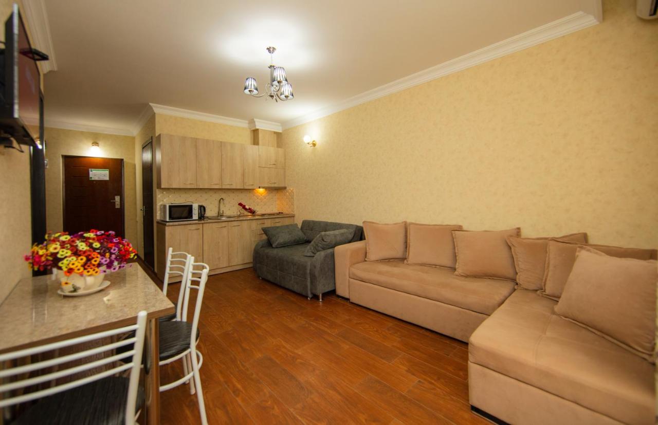 Sea Towers Suite Batumi Exterior foto
